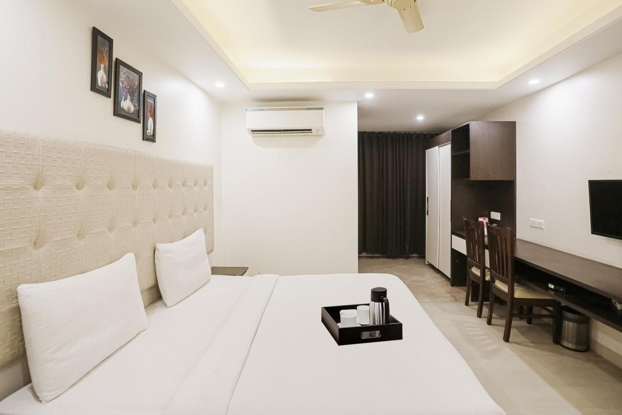 Townhouse The Amv Hotel Gurgaon Exteriör bild