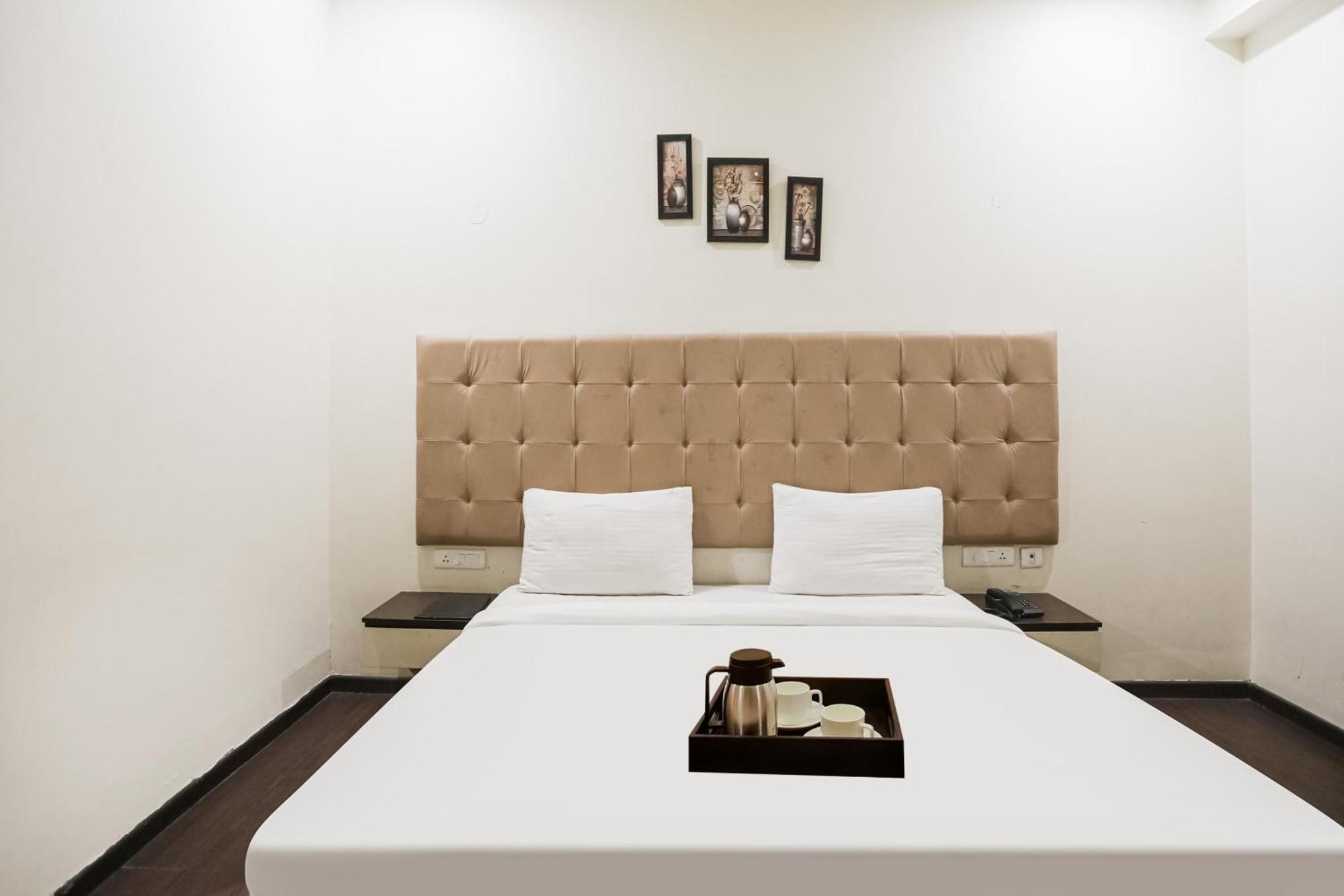 Townhouse The Amv Hotel Gurgaon Exteriör bild