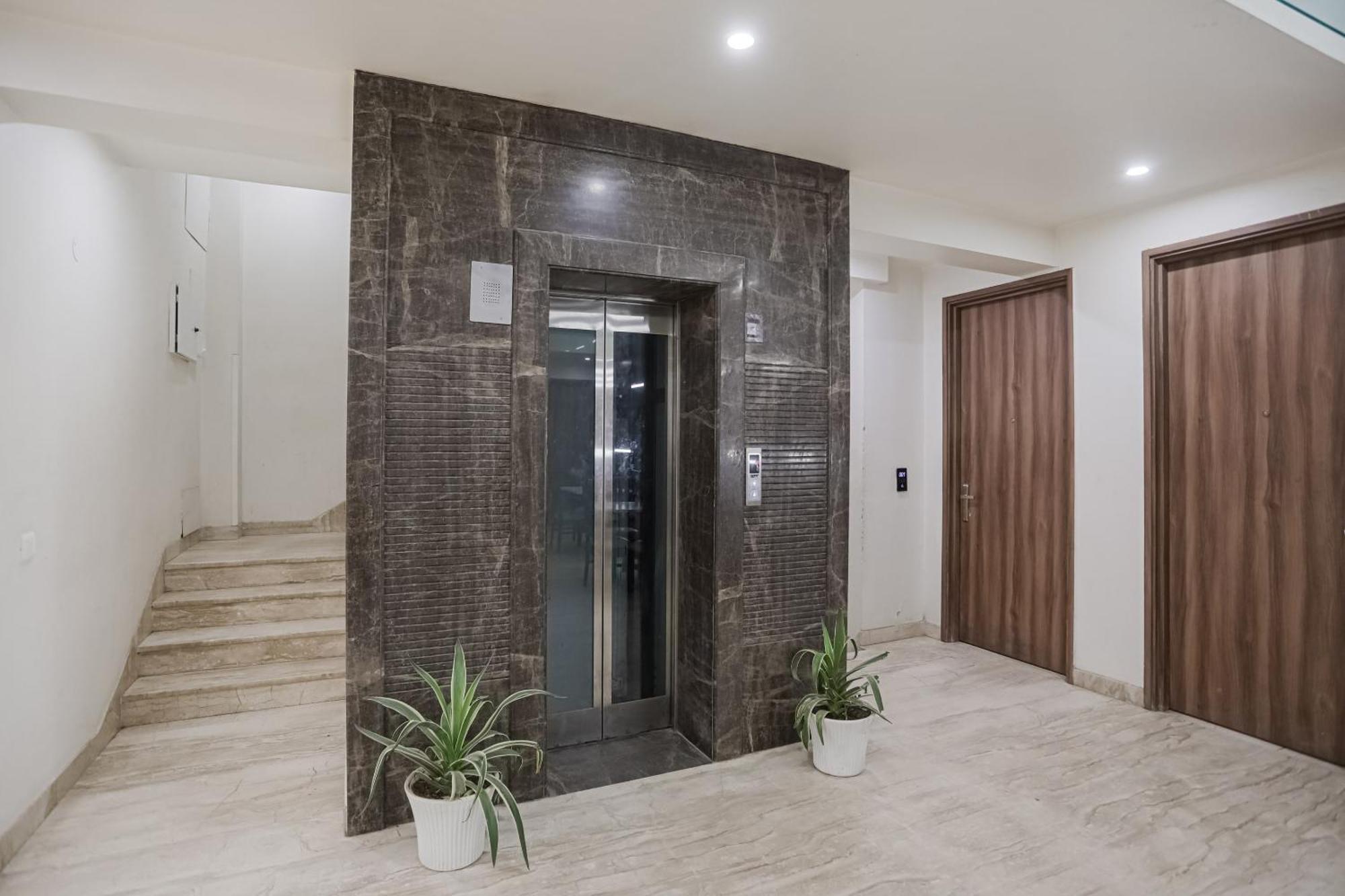 Townhouse The Amv Hotel Gurgaon Exteriör bild