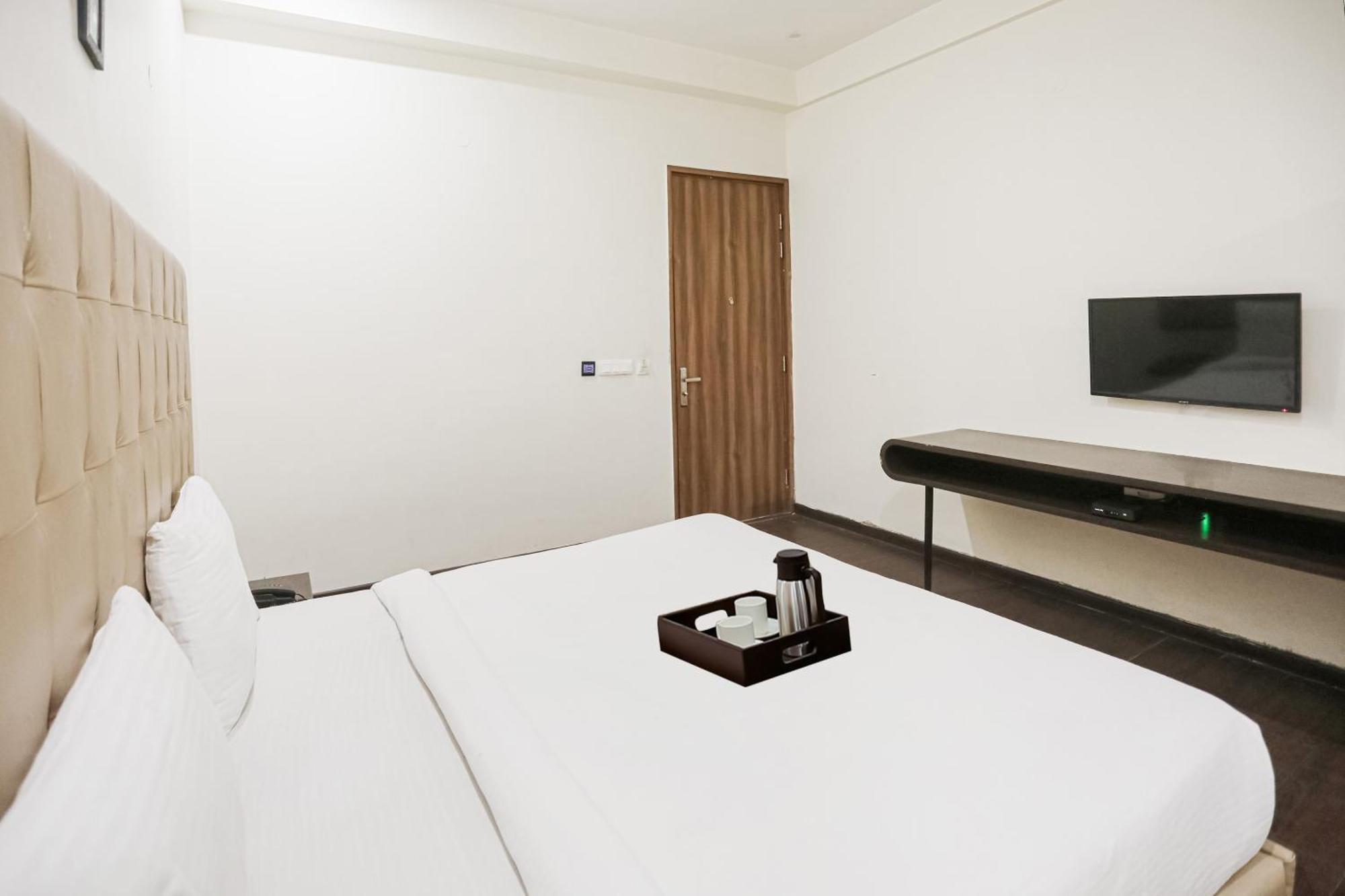 Townhouse The Amv Hotel Gurgaon Exteriör bild