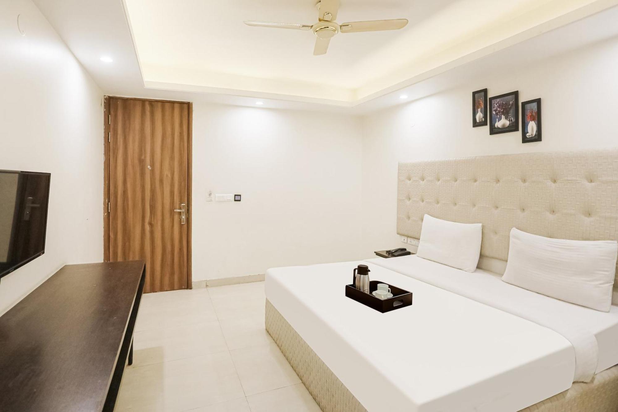 Townhouse The Amv Hotel Gurgaon Exteriör bild