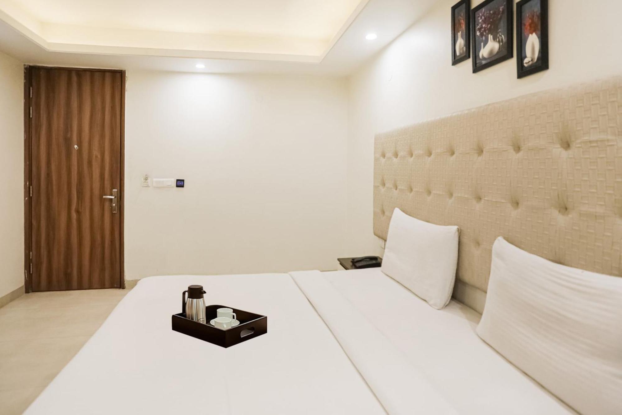 Townhouse The Amv Hotel Gurgaon Exteriör bild