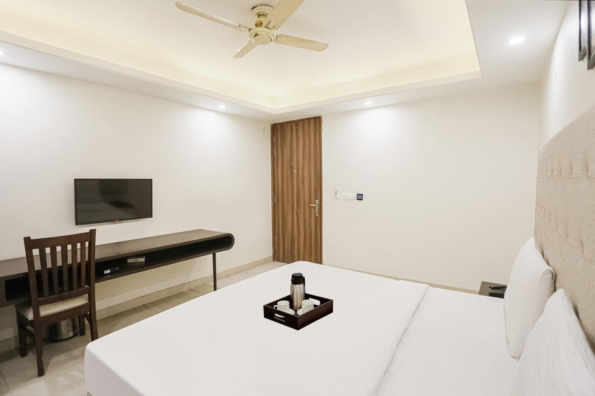 Townhouse The Amv Hotel Gurgaon Exteriör bild